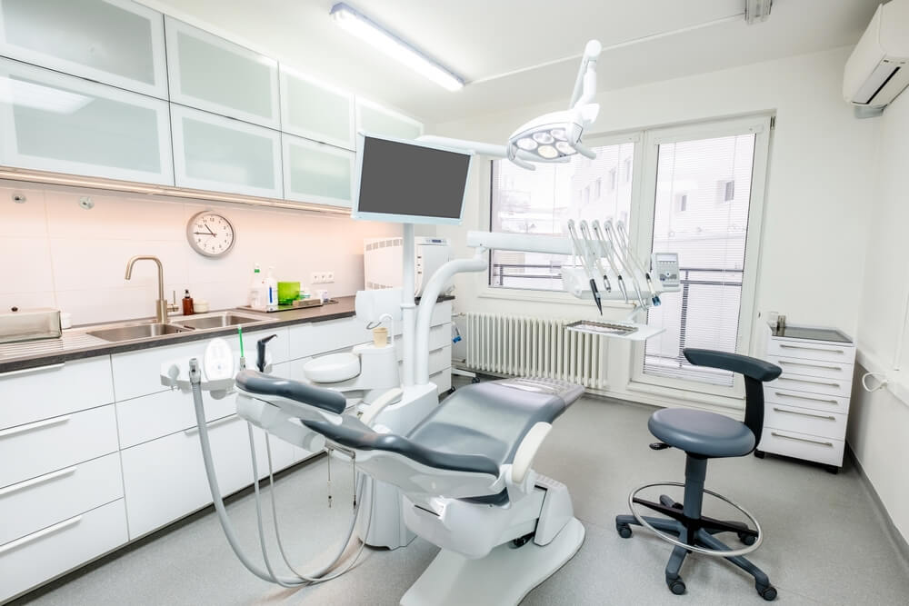 Dental Office Cleaning Services​ in Schaumburg