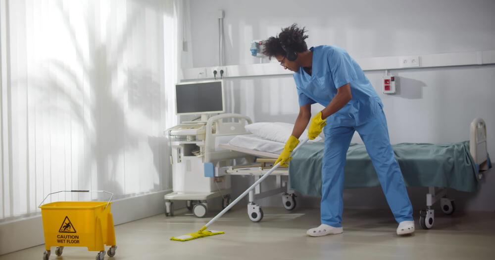 hospital cleaning service schaumburg